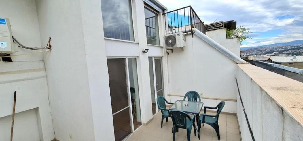 Duplex Apartment In The City Center Tiflis Exterior foto